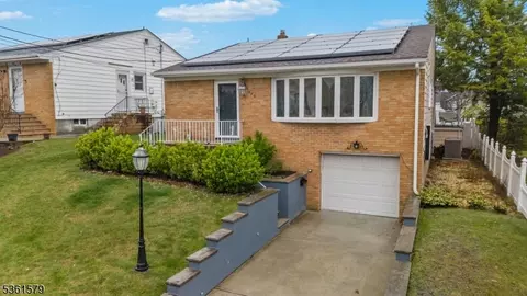 379 Washington Ave, Rutherford, NJ 07070