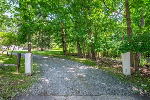 215 Sussex Ave, Morris Twp, NJ 07960