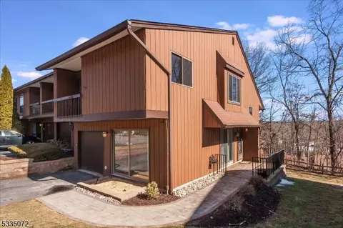 532 Upperway, Wharton, NJ 07885