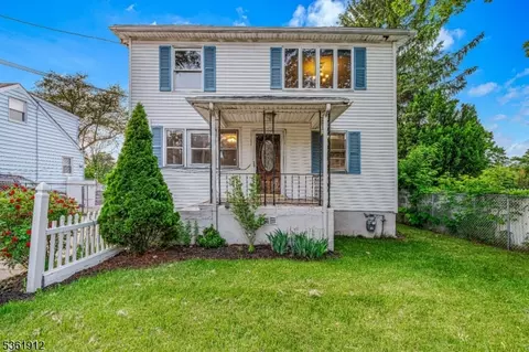 391 Lewis St, Franklin Twp, NJ 08873