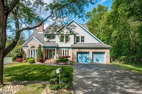 6 Firethorn Rd, Old Bridge, NJ 08857
