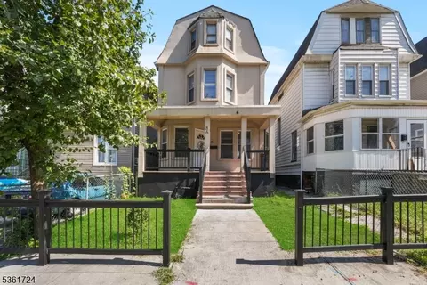 86 N 16th St, East Orange, NJ 07017