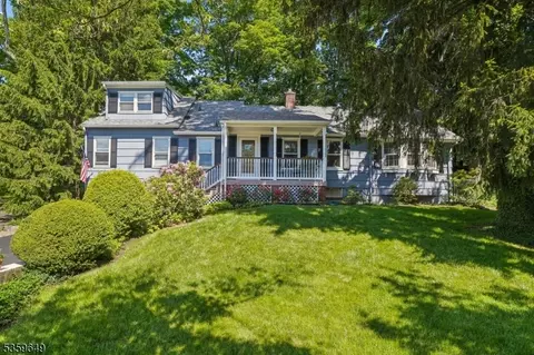 1794 Long Hill Rd, Long Hill, NJ 07946