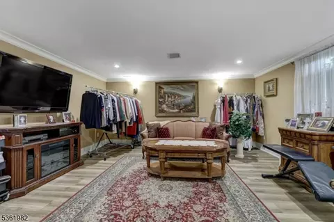 143 Maple Ave, Wallington, NJ 07057 photo 25