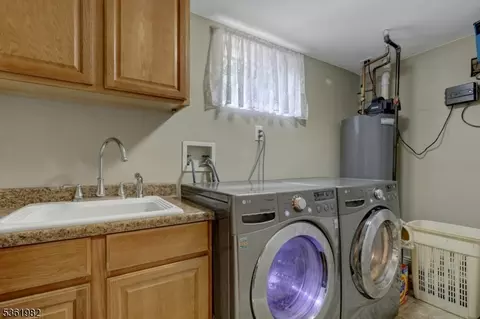 143 Maple Ave, Wallington, NJ 07057 photo 27