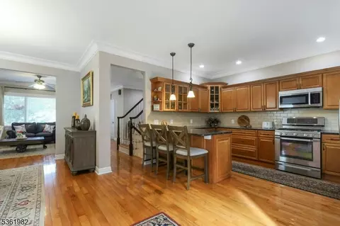 143 Maple Ave, Wallington, NJ 07057 photo 35