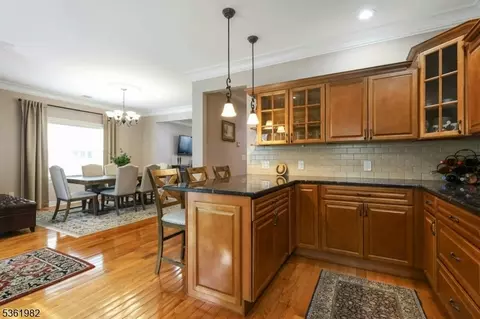 143 Maple Ave, Wallington, NJ 07057 photo 37