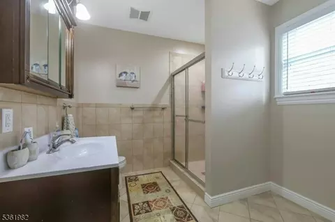 143 Maple Ave, Wallington, NJ 07057 photo 42