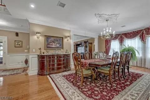 143 Maple Ave, Wallington, NJ 07057 photo 9