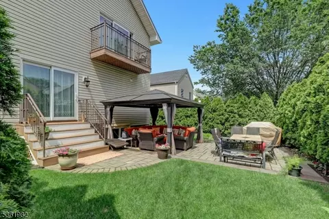 143 Maple Ave, Wallington, NJ 07057 photo 30