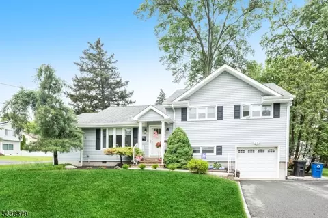 21 Ring Pl, Cedar Grove, NJ 07009