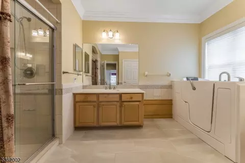 2 Moore Dr, Flemington, NJ 08822 photo 18