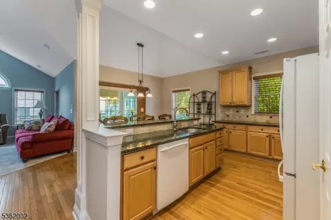 2 Moore Dr, Flemington, NJ 08822 photo 9