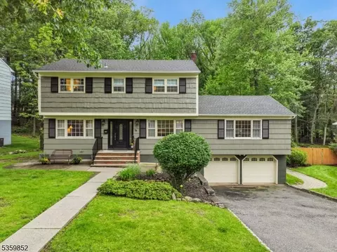74 Park St, West Caldwell, NJ 07006