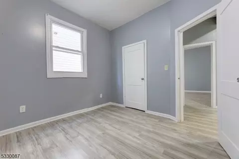 882 S 16th St, Newark, NJ 07108 photo 28
