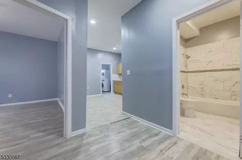 882 S 16th St, Newark, NJ 07108 photo 29