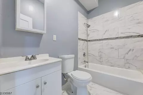 882 S 16th St, Newark, NJ 07108 photo 32