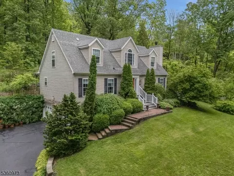 444 Riegelsville Rd, Milford, NJ 08848