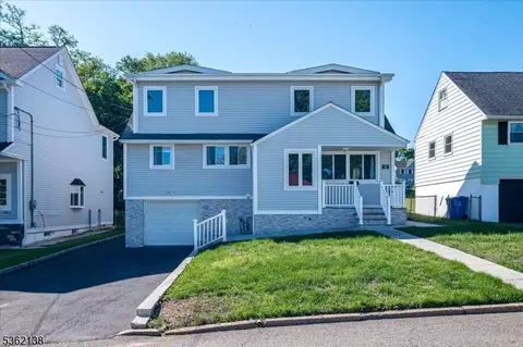 5 Alvin Ct, Metuchen, NJ 08840