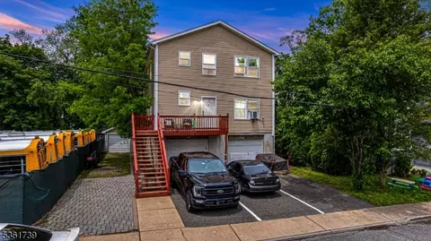 579 Liberty St, City Of Orange, NJ 07050