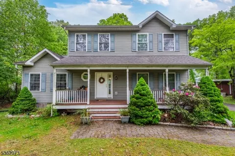 5 Wills Ave, Wayne, NJ 07470
