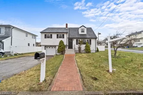 14 Lynn Pl, Little Falls, NJ 07424