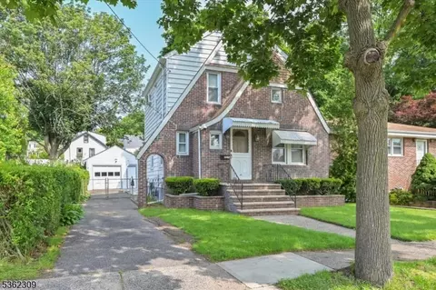 43 Hall St, Clifton, NJ 07014