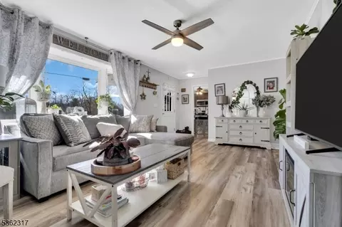 32 Broad Ave, Stanhope, NJ 07874 photo 5
