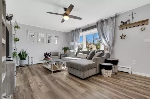 32 Broad Ave, Stanhope, NJ 07874 photo 4