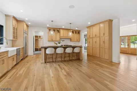 121 Culberson Rd, Bernards, NJ 07920 photo 9