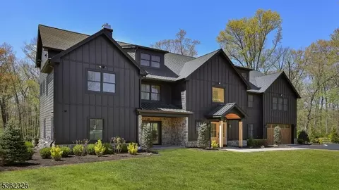 121 Culberson Rd, Bernards, NJ 07920 photo 3