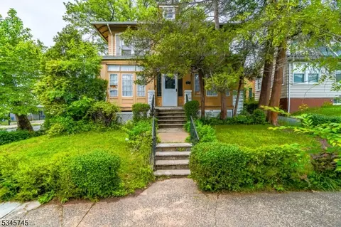 103 Renner Ave, Newark, NJ 07112