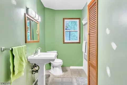 237 Whitmore Ave, Wayne, NJ 07470 photo 15