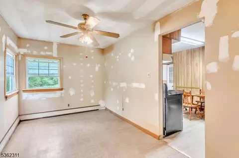 237 Whitmore Ave, Wayne, NJ 07470 photo 10