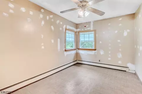 237 Whitmore Ave, Wayne, NJ 07470 photo 9