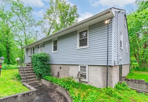 237 Whitmore Ave, Wayne, NJ 07470 photo 5