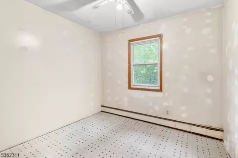 237 Whitmore Ave, Wayne, NJ 07470 photo 17