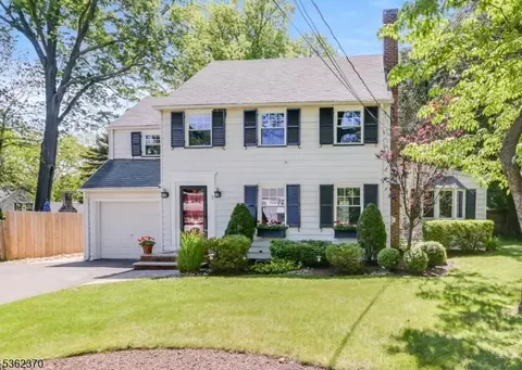 3 Ivy Pl, North Plainfield, NJ 07062