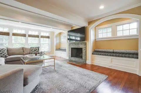 89 Maple St, Millburn, NJ 07041 photo 14