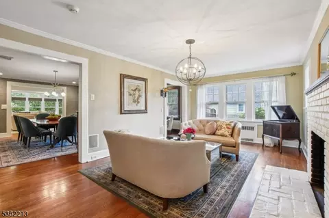 89 Maple St, Millburn, NJ 07041 photo 4