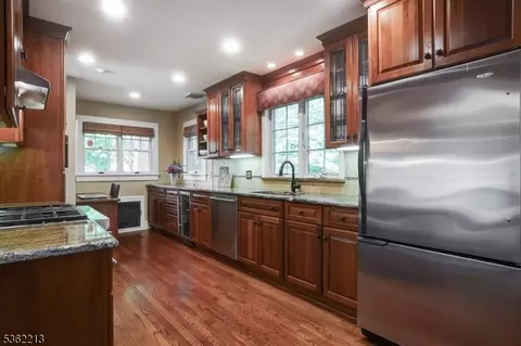 89 Maple St, Millburn, NJ 07041 photo 11