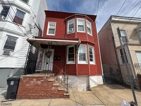 27 Highland Ave, Newark, NJ 07104