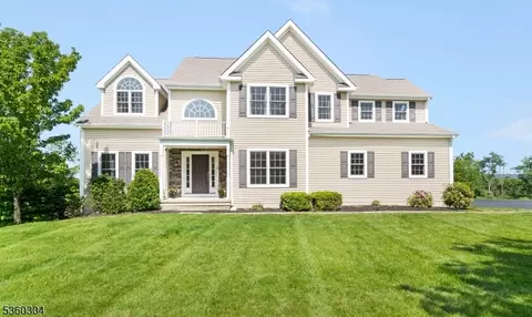 3 Spyglass Hl, Fredon Twp, NJ 07860