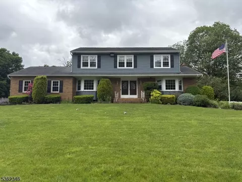 5 Arthur Pl, Montville, NJ 07045