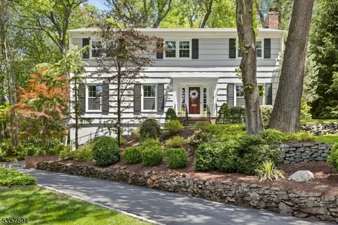 116 Wentworth Dr, Berkeley Heights, NJ 07922