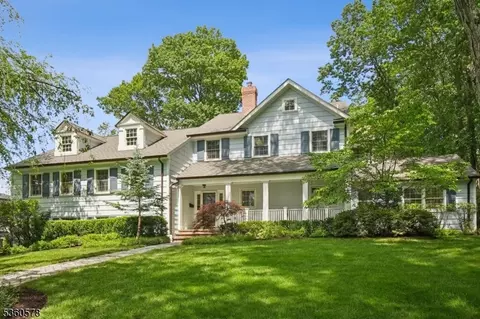 5 Barry Ln, Short Hills, NJ 07078