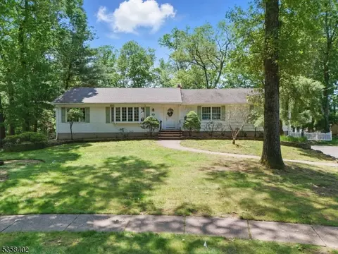 53 Hershey Rd, Wayne, NJ 07470 photo 2