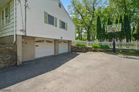 53 Hershey Rd, Wayne, NJ 07470 photo 35