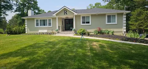 513 Rolling Hills Rd, Bridgewater, NJ 08807