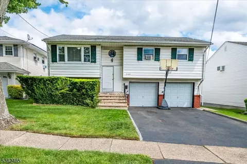 2145 Keller Cr, Union, NJ 07083